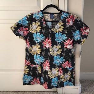 Zoe + Chloe Scrub Top